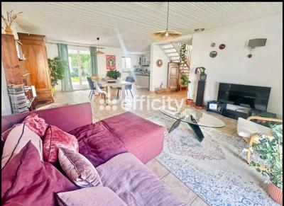 Maison - 160 m² - 5 pièces