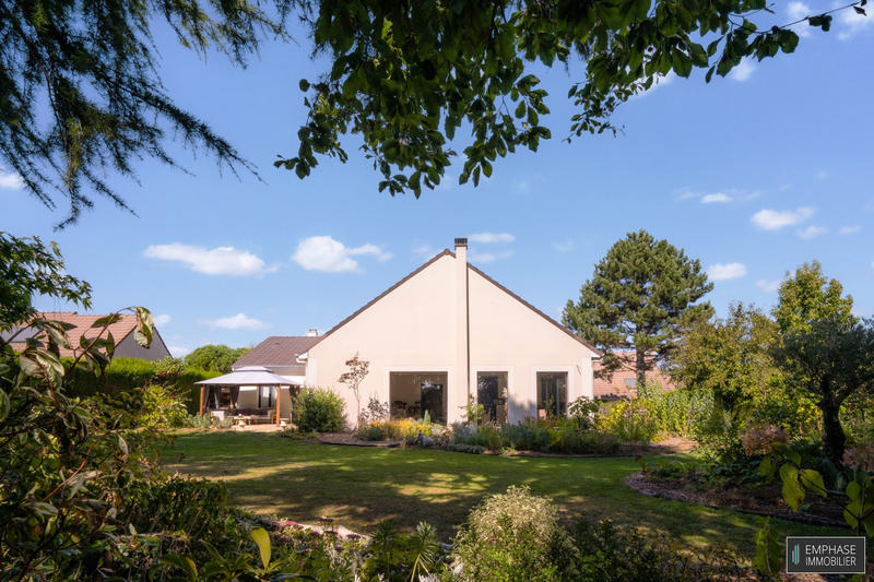 Maison contemporaine - 220 m² - 6 pièces