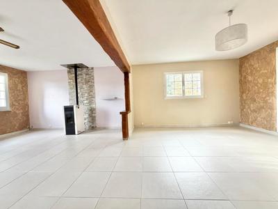 Maison - 141 m² - 7 pièces
