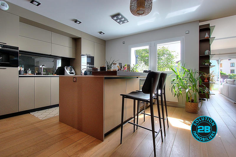 Duplex - 163 m² - 5 pièces