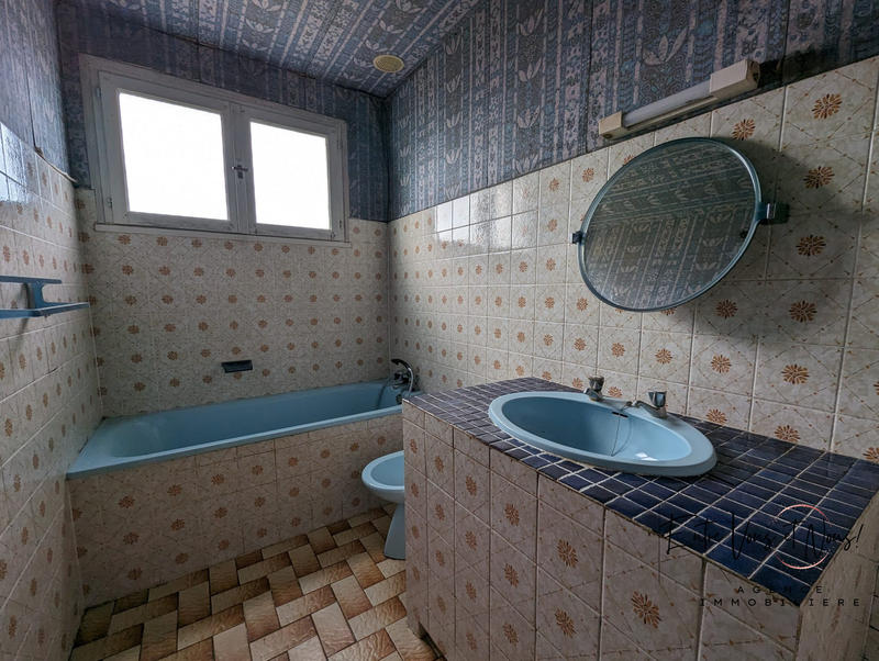 Maison - 96 m² - 4 pièces