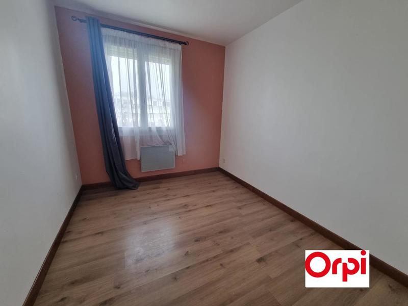 Maison - 99 m² - 5 pièces