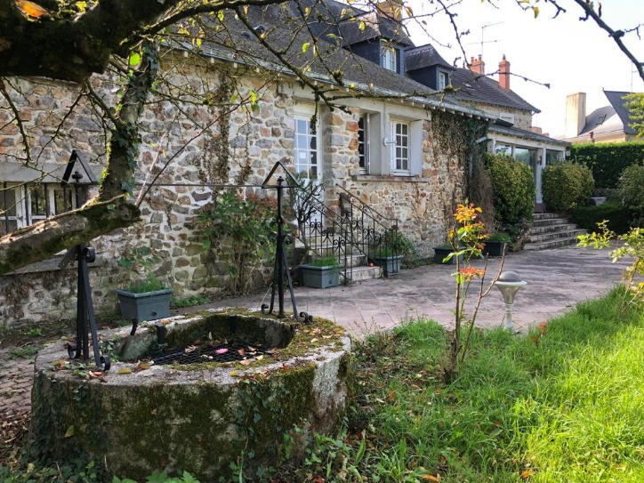 Maison bourgeoise - 240 m² - 11 pièces