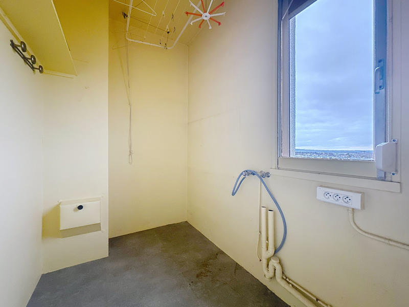 Appartement - 168 m² - 6 pièces