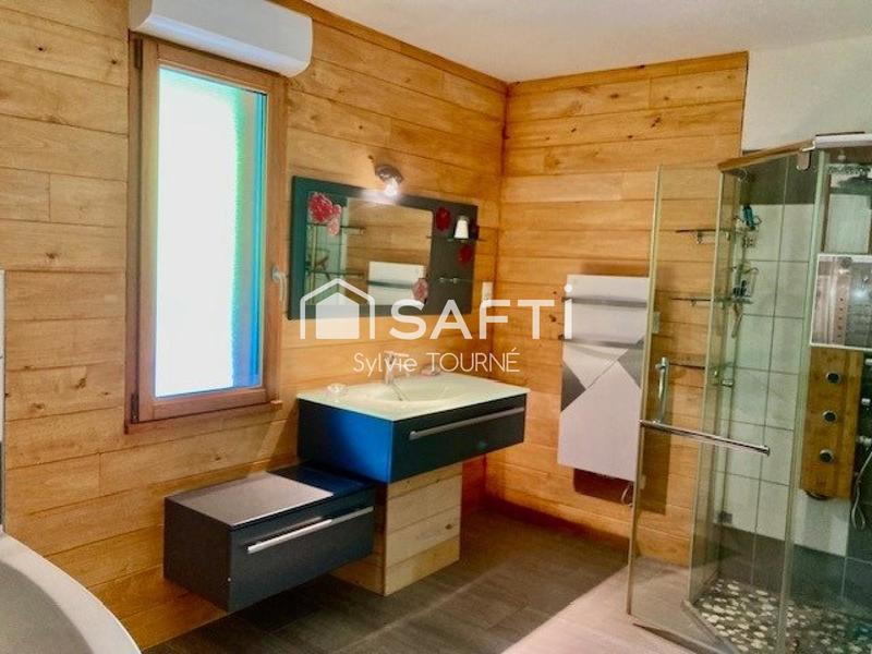 Maison - 177 m² - 6 pièces