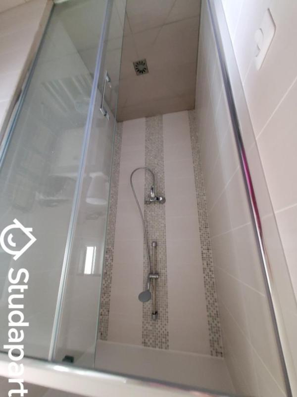 Chambre - 13 m² - 1 pièce