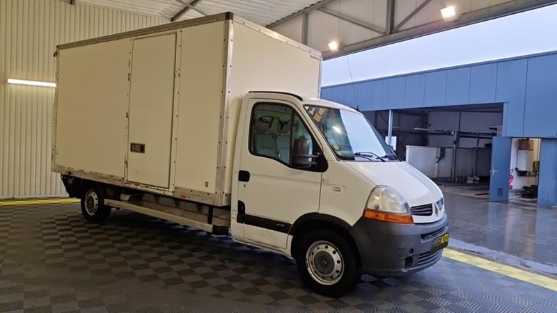Renault Master 3.5t 2.5 dci 120 confort Caisse 20m3 + Hayon