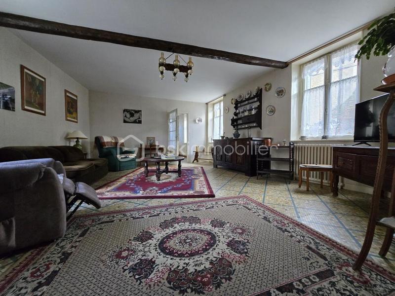 Maison en pierre - 185 m² - 6 pièces