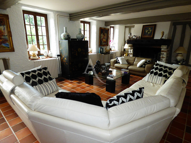 Maison - 303 m² - 7 pièces