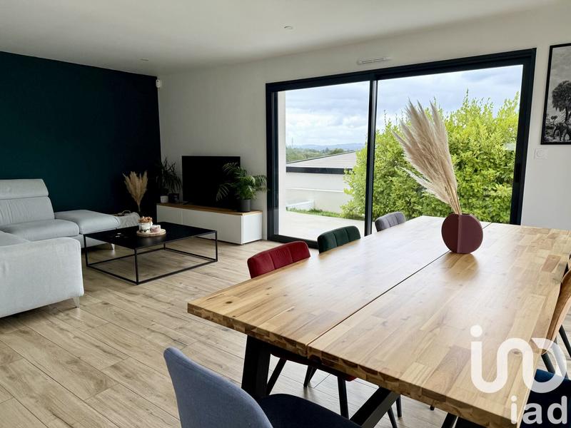 Maison - 125 m² - 5 pièces