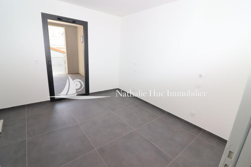 Appartement - 84 m² - 2 pièces