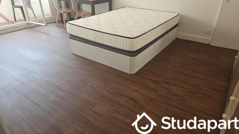 Chambre - 50 m² - 1 pièce