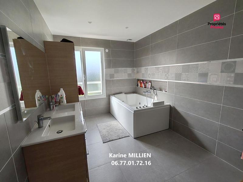 Maison - 174 m² - 7 pièces