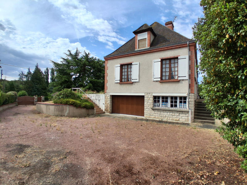 Maison - 169 m² - 5 pièces