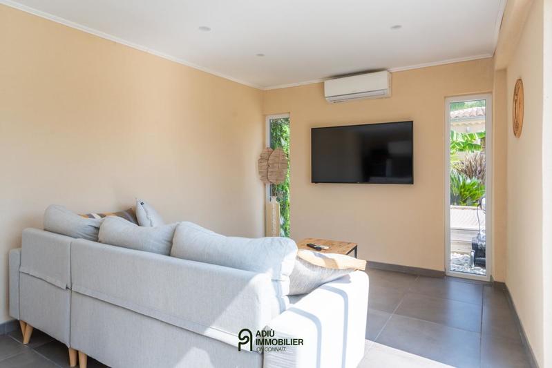 Villa - 198 m² - 7 pièces