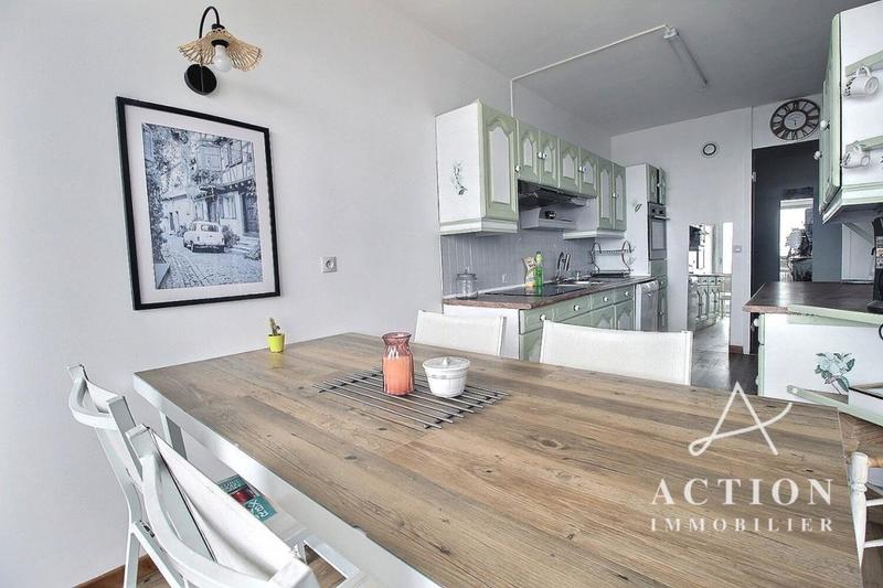 Appartement - 82 m² - 3 pièces