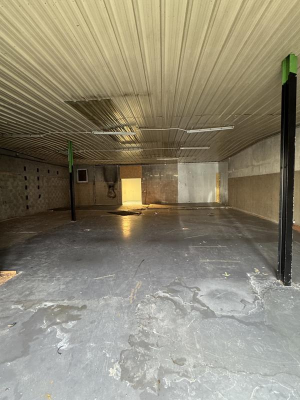 Local commercial - 241 m²