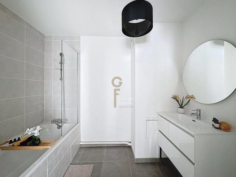 Appartement - 72 m² - 3 pièces