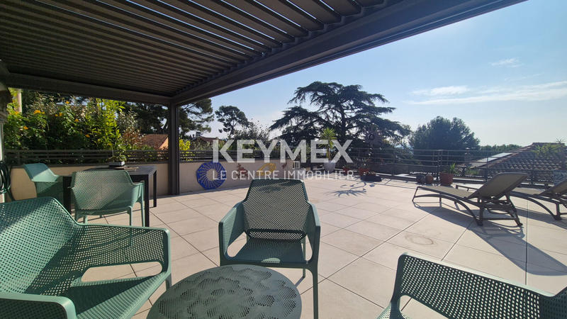 Appartement - 77 m² - 3 pièces