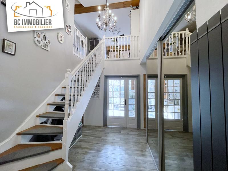 Appartement - 144 m² - 6 pièces