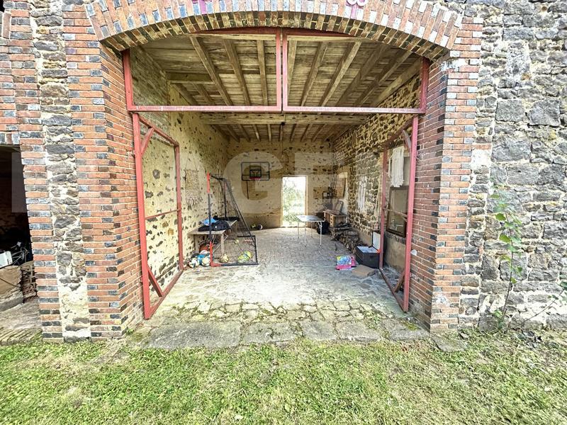 Maison - 102 m² - 4 pièces