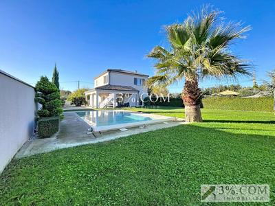 Maison - 150 m² - 6 pièces