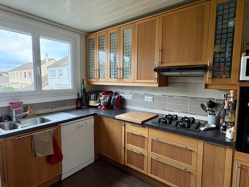 Maison - 85 m² - 5 pièces