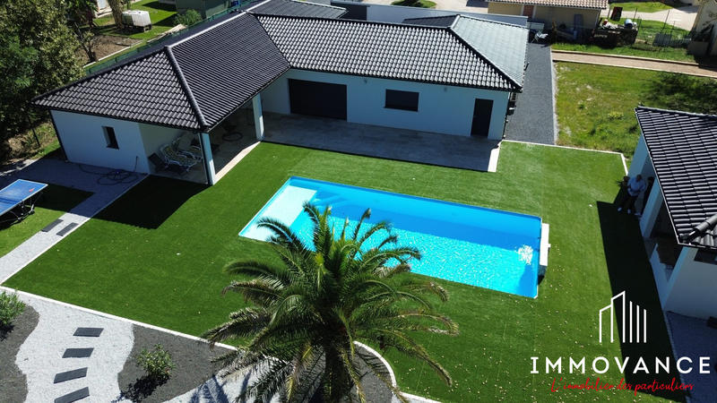 Maison - 171 m² - 7 pièces