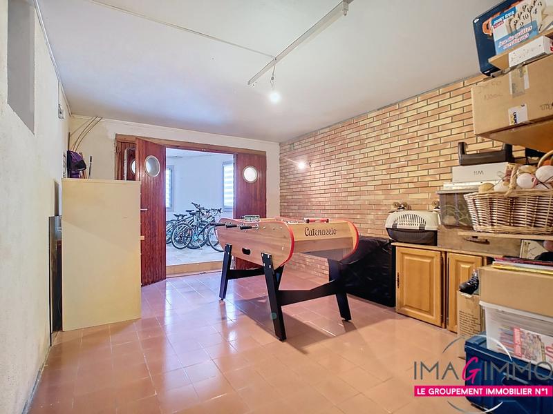 Villa - 164 m² - 10 pièces