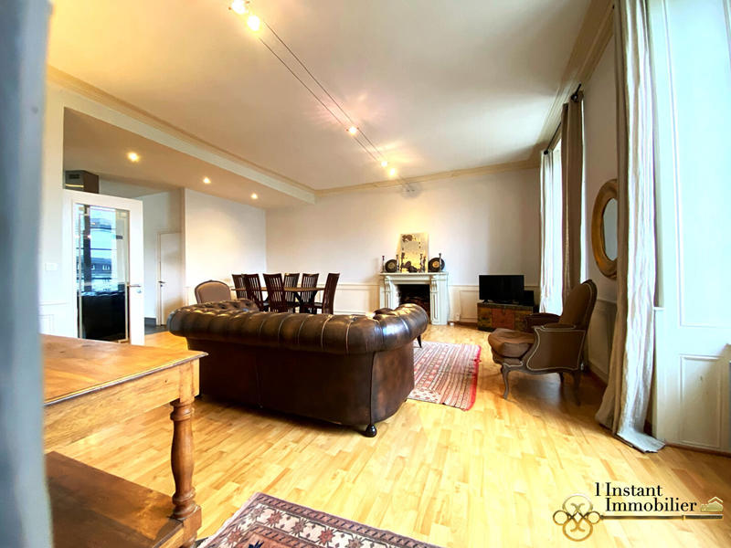 Appartement - 145 m² - 7 pièces