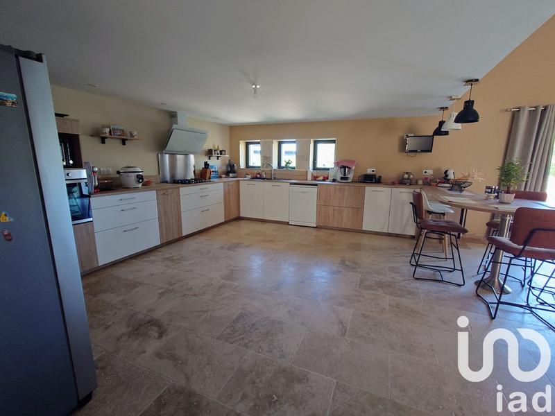 Maison - 275 m² - 6 pièces