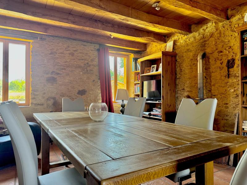 Maison traditionnelle - 174 m² - 7 pièces