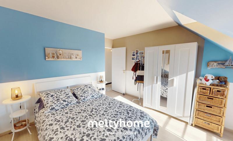 Appartement - 108 m² - 4 pièces