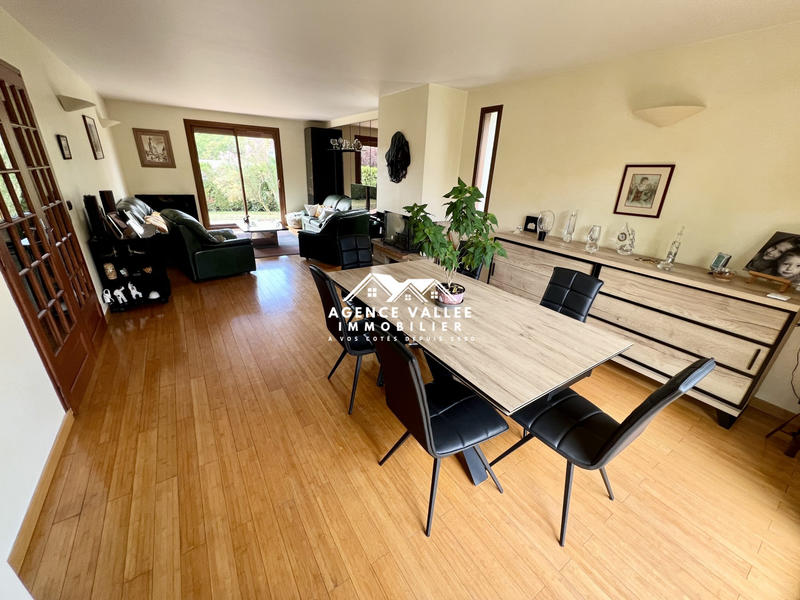 Maison traditionnelle - 160 m² - 6 pièces