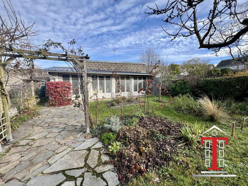 Maison - 180 m² - 7 pièces