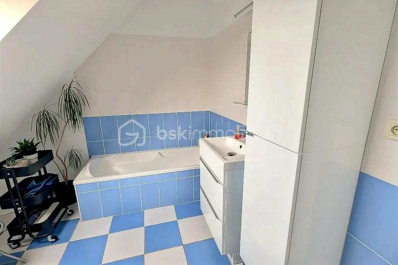 Maison - 105 m² - 5 pièces