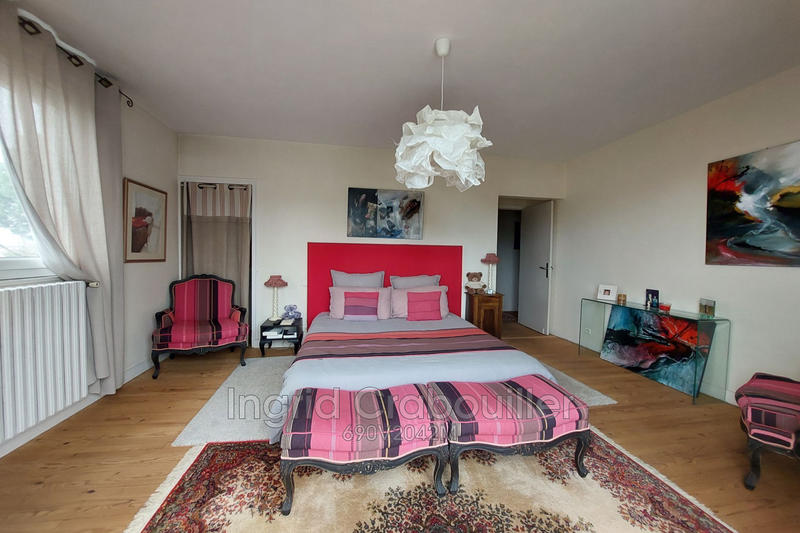 Villa - 250 m² - 9 pièces