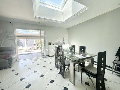 Maison - 108 m² - 5 pièces