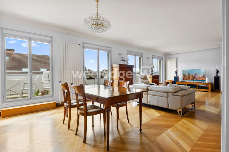 Appartement - 141 m² - 7 pièces