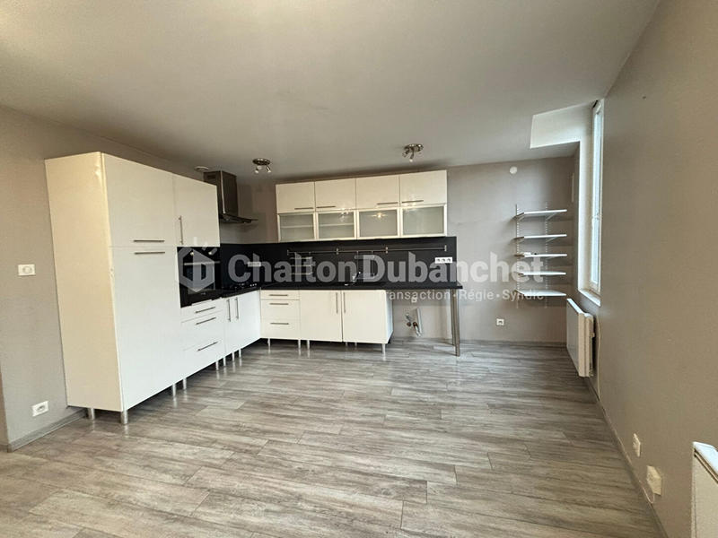 Appartement - 64 m² - 3 pièces