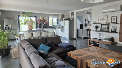 Villa - 140 m² - 5 pièces