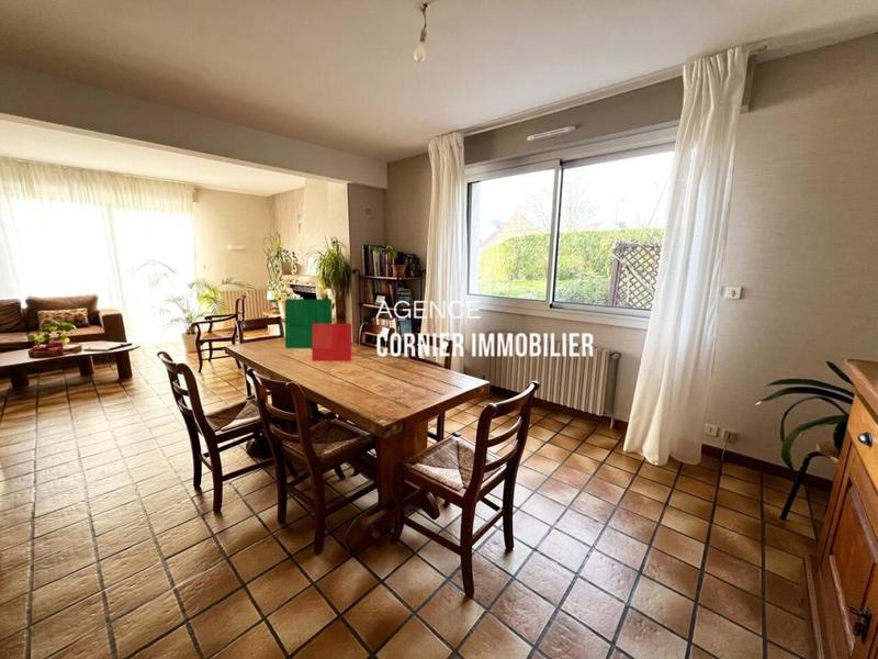 Pavillon - 120 m² - 6 pièces