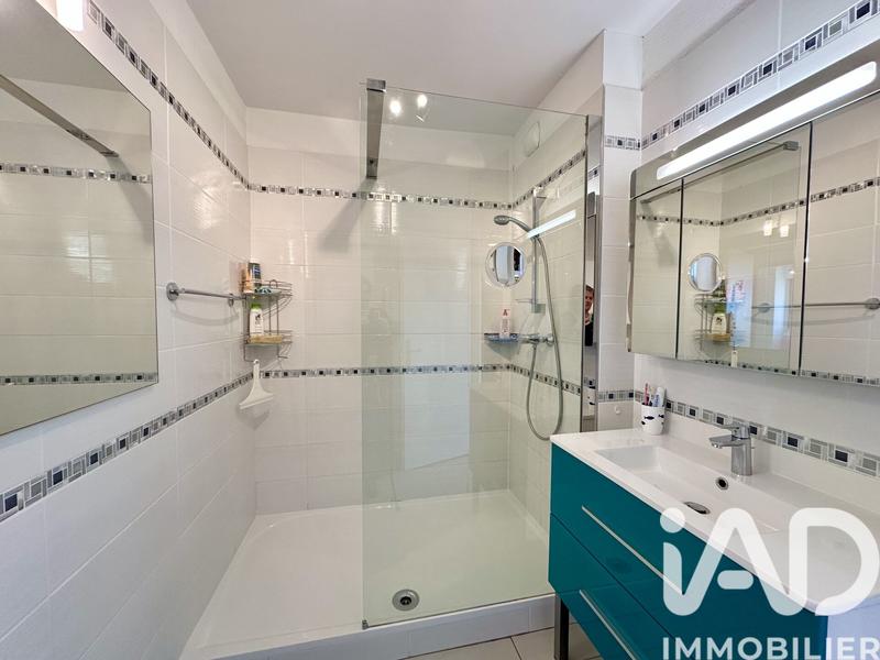 Appartement - 90 m² - 4 pièces