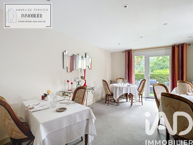 Maison - 390 m² - 13 pièces