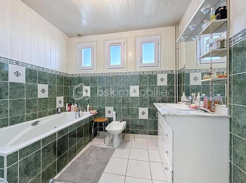 Maison - 112 m² - 6 pièces