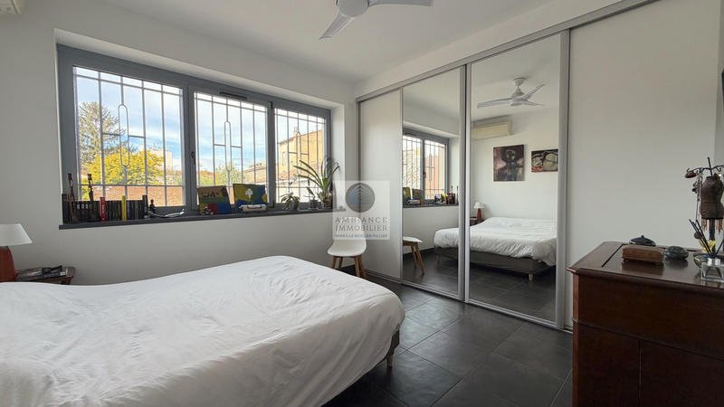 Appartement - 99 m² - 5 pièces