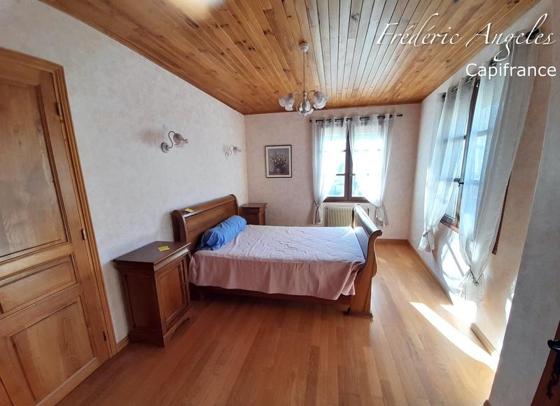 Maison de village - 200 m² - 8 pièces