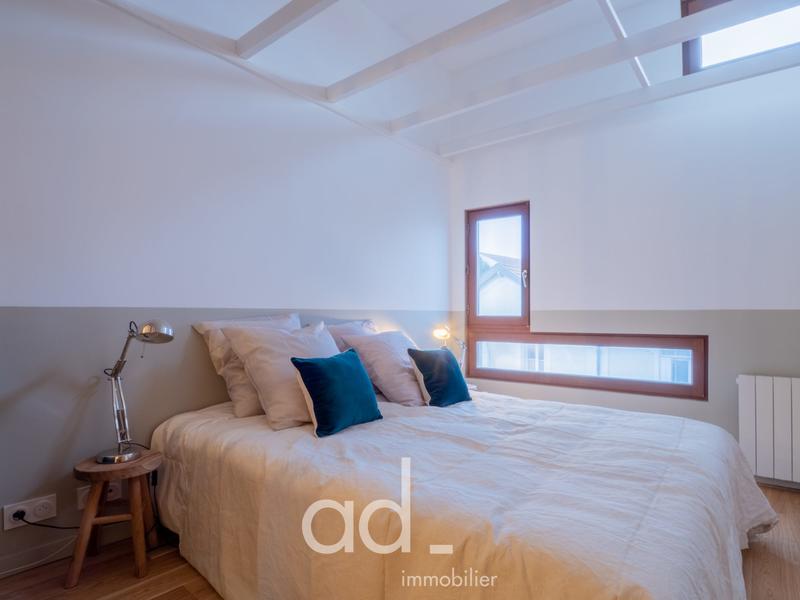 Maison contemporaine - 253 m² - 6 pièces