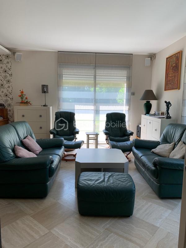 Maison traditionnelle - 206 m² - 7 pièces