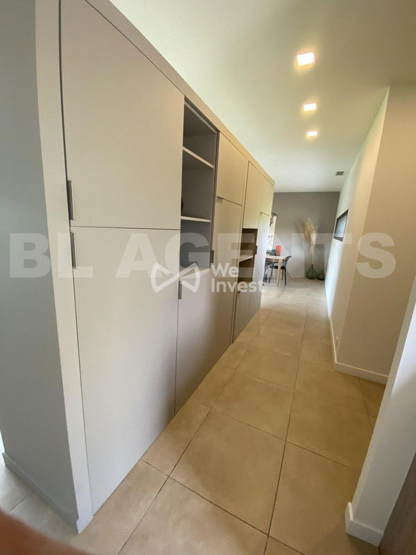 Maison - 1 000 m² - 4 pièces